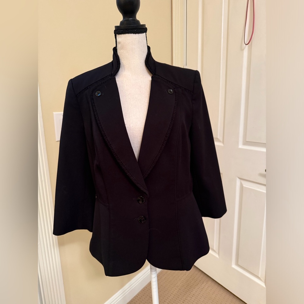 White House Black Market Black Fitted Women's Blazer with Notch Trim, line new!